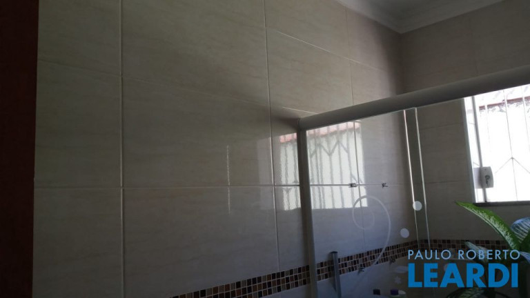 Imagem Casa com 4 Quartos à Venda, 242 m² em Parque Das Nações - Santo André Imagem Casa com 4 Quartos à Venda, 242 m² em Parque Das Nações - Santo André