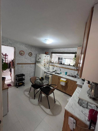 Imagem Casa com 5 Quartos à Venda, 310 m² em Itaipu - Niterói Imagem Casa com 5 Quartos à Venda, 310 m² em Itaipu - Niterói