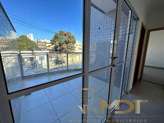 Imagem Casa com 3 Quartos à Venda, 113 m² em Santa Rosa - Belo Horizonte Imagem Casa com 3 Quartos à Venda, 113 m² em Santa Rosa - Belo Horizonte