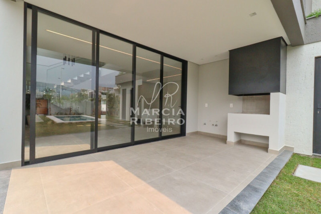 Imagem Casa com 3 Quartos à Venda, 237 m² em Lagoa Da Conceição - Florianópolis Imagem Casa com 3 Quartos à Venda, 237 m² em Lagoa Da Conceição - Florianópolis