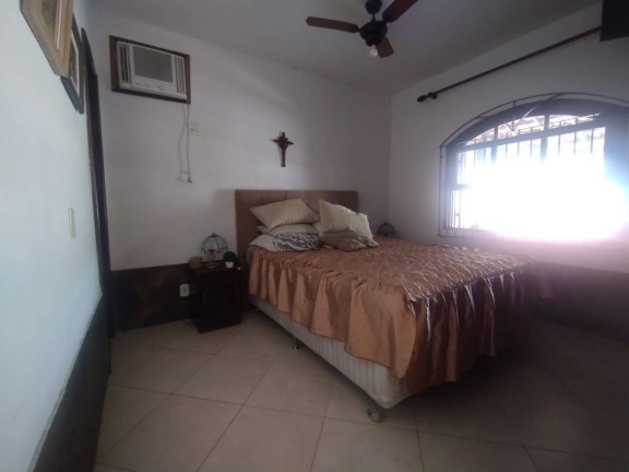 Imagem Casa com 4 Quartos à Venda, em Centro - Iguaba Grande Imagem Casa com 4 Quartos à Venda, em Centro - Iguaba Grande