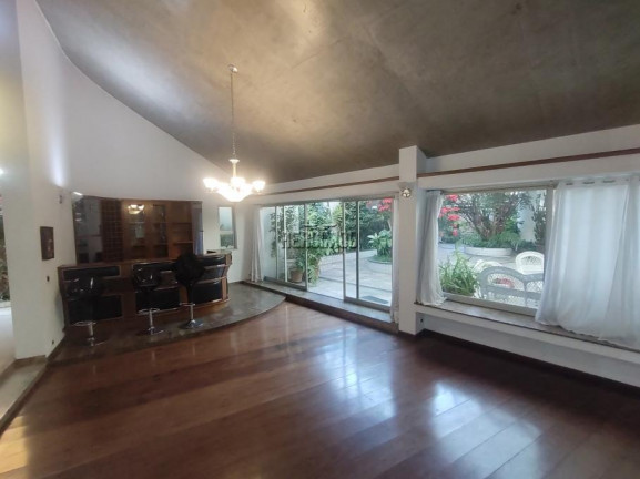 Imagem Sobrado com 3 Quartos à Venda, 750 m² em Vila Hamburguesa - São Paulo Imagem Sobrado com 3 Quartos à Venda, 750 m² em Vila Hamburguesa - São Paulo