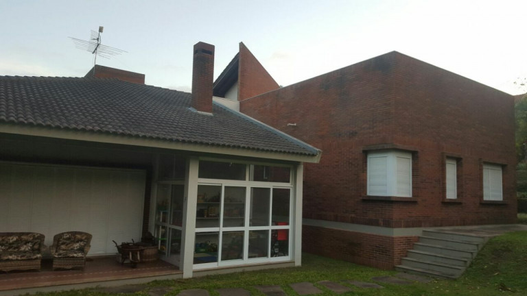 Imagem Imóvel com 4 Quartos à Venda, 412 m² em São Lucas - Viamão