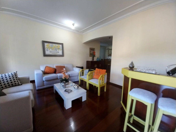 Imagem Casa com 7 Quartos à Venda, 383 m² em Jardim Normandia - Volta Redonda Imagem Casa com 7 Quartos à Venda, 383 m² em Jardim Normandia - Volta Redonda
