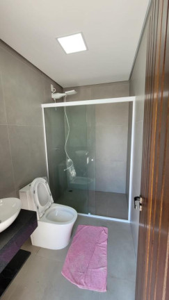 Imagem Casa com 3 Quartos à Venda, 305 m² em América - Joinville