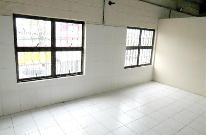 Imagem Galpão para Alugar, 300 m² em Vila Urupês - Suzano Imagem Galpão para Alugar, 300 m² em Vila Urupês - Suzano