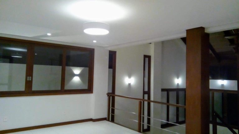 Imagem Casa com 4 Quartos à Venda, 425 m² em Portão - Lauro De Freitas Imagem Casa com 4 Quartos à Venda, 425 m² em Portão - Lauro De Freitas