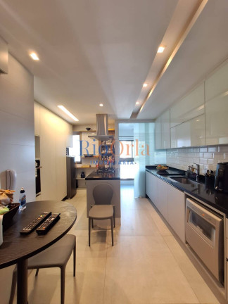 Imagem Apartamento com 3 Quartos à Venda, 132 m² em Barra Da Tijuca - Rio De Janeiro
