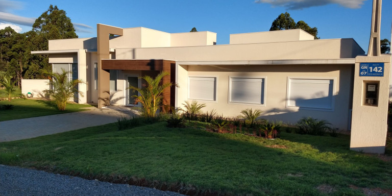 Imagem Casa com 4 Quartos à Venda, 250 m² em Ninho Verde - Porangaba Imagem Casa com 4 Quartos à Venda, 250 m² em Ninho Verde - Porangaba