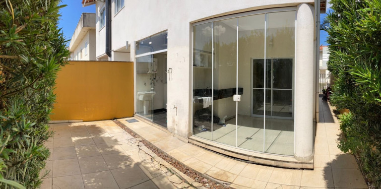 Imagem Casa com 3 Quartos à Venda, em Chácara Ondas Verdes - Cotia Imagem Casa com 3 Quartos à Venda, em Chácara Ondas Verdes - Cotia