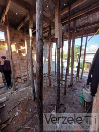 Imagem Casa com 3 Quartos à Venda, 180 m² em Centro - Balneário Camboriú Imagem Casa com 3 Quartos à Venda, 180 m² em Centro - Balneário Camboriú