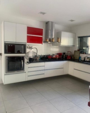 Imagem Casa com 4 Quartos à Venda, em Piratininga - Niterói Imagem Casa com 4 Quartos à Venda, em Piratininga - Niterói