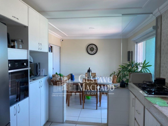 Imagem Casa com 3 Quartos à Venda, 241 m² em Jardim Belvedere - Volta Redonda Imagem Casa com 3 Quartos à Venda, 241 m² em Jardim Belvedere - Volta Redonda