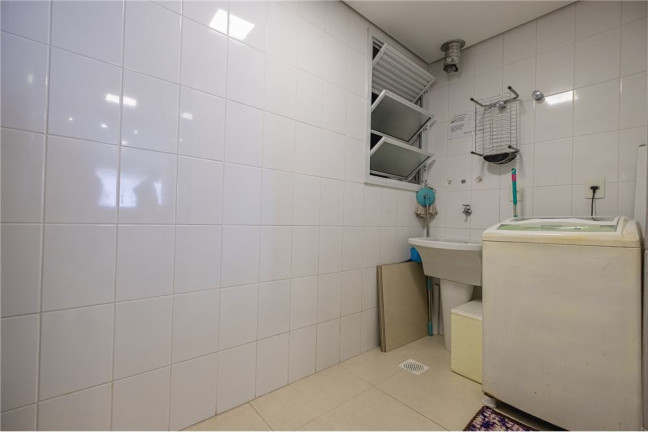 Imagem Imóvel com 3 Quartos à Venda, em Barreiros - São José Imagem Imóvel com 3 Quartos à Venda, em Barreiros - São José