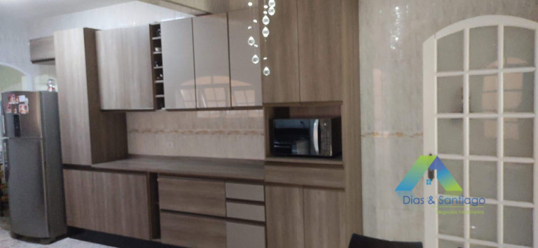 Imagem Casa de Condomínio com 4 Quartos à Venda, 210 m² em Vila Moraes - São Paulo