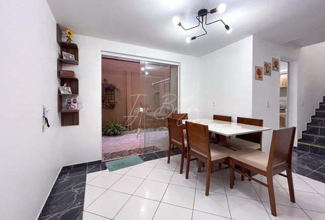 Imagem Casa de Condomínio com 3 Quartos à Venda, 120 m² em Aparecida - Campo Largo