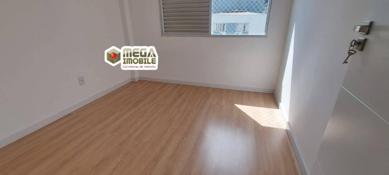 Imagem Apartamento com 3 Quartos à Venda, 70 m² em Centro - Florianópolis Imagem Apartamento com 3 Quartos à Venda, 70 m² em Centro - Florianópolis