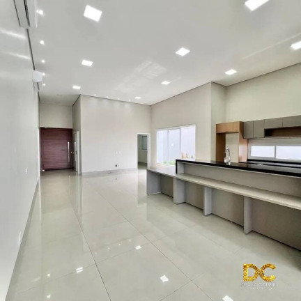 Imagem Casa de Condomínio com 3 Quartos à Venda, 255 m² em Condomínio Florais Itália - Cuiabá Imagem Casa de Condomínio com 3 Quartos à Venda, 255 m² em Condomínio Florais Itália - Cuiabá
