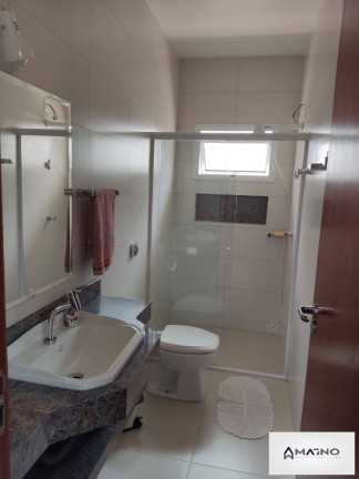 Imagem Casa com 4 Quartos à Venda, 529 m² em Recanto Tropical - Cascavel