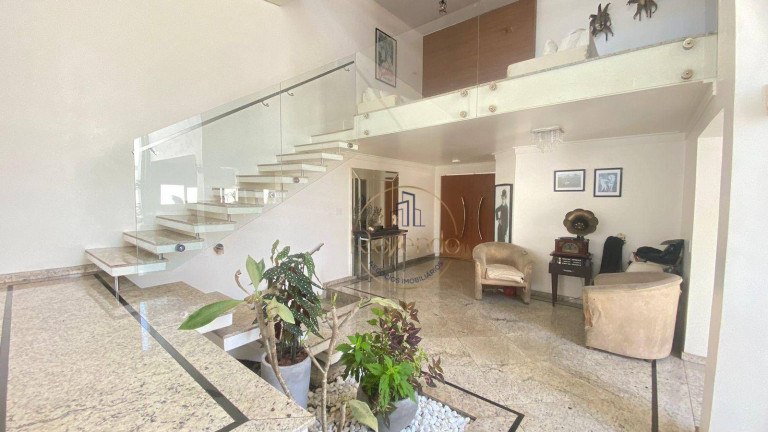Sobrado com 3 Quartos à Venda, 384 m² em Jardim - Santo André