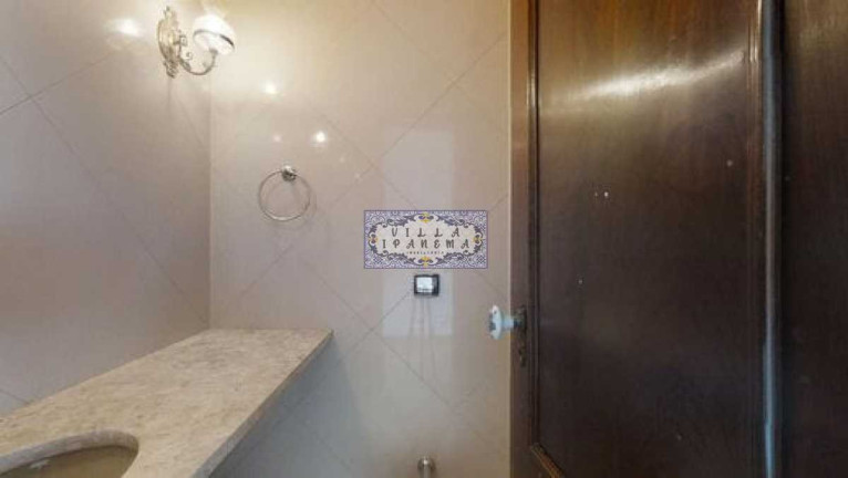 Imagem Apartamento com 4 Quartos à Venda, 155 m² em Lagoa - Rio De Janeiro Imagem Apartamento com 4 Quartos à Venda, 155 m² em Lagoa - Rio De Janeiro