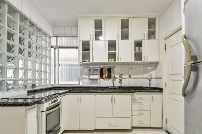 Imagem Imóvel com 3 Quartos à Venda, em Pinheiros - São Paulo Imagem Imóvel com 3 Quartos à Venda, em Pinheiros - São Paulo