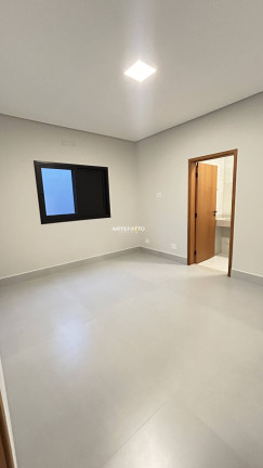 Imagem Casa com 3 Quartos à Venda, 325 m² Imagem Casa com 3 Quartos à Venda, 325 m²