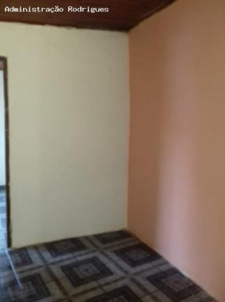 Imagem Casa com 1 Quarto para Alugar, em Palácio - Niterói Imagem Casa com 1 Quarto para Alugar, em Palácio - Niterói