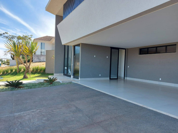 Imagem Casa com 5 Quartos à Venda, 490 m² em Goiânia