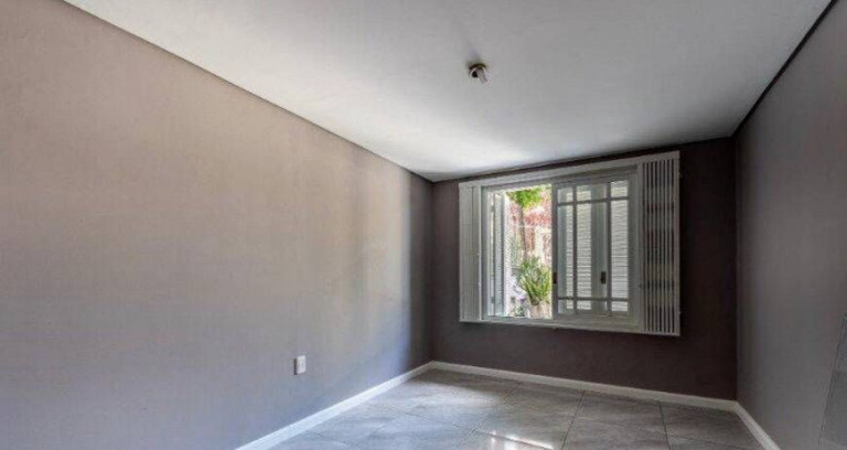 Imagem Casa com 4 Quartos à Venda, 280 m² em Vila Assunção - Porto Alegre Imagem Casa com 4 Quartos à Venda, 280 m² em Vila Assunção - Porto Alegre