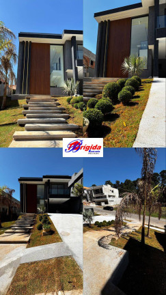 Casa de Condomínio à Venda, 320 m² em Jardim São Vicente - Cotia