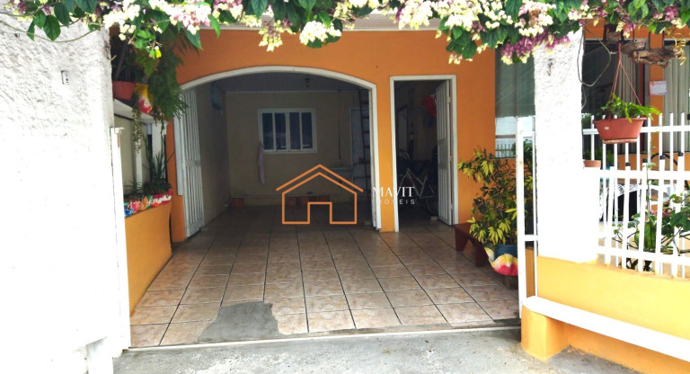 Imagem Casa com 12 Quartos à Venda, 348 m² em Costa E Silva - Joinville Imagem Casa com 12 Quartos à Venda, 348 m² em Costa E Silva - Joinville