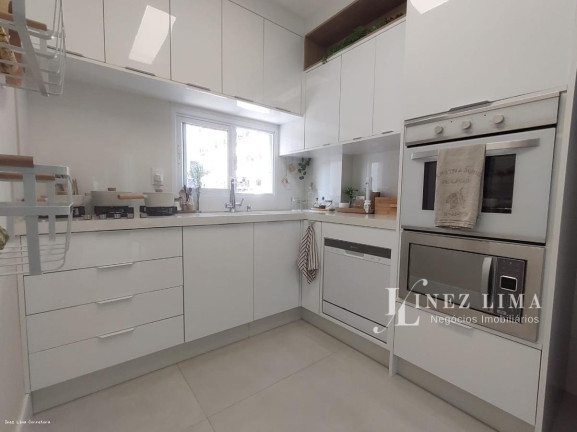 Imagem Imóvel com 3 Quartos à Venda, 120 m² em Meia Praia - Itapema Imagem Imóvel com 3 Quartos à Venda, 120 m² em Meia Praia - Itapema