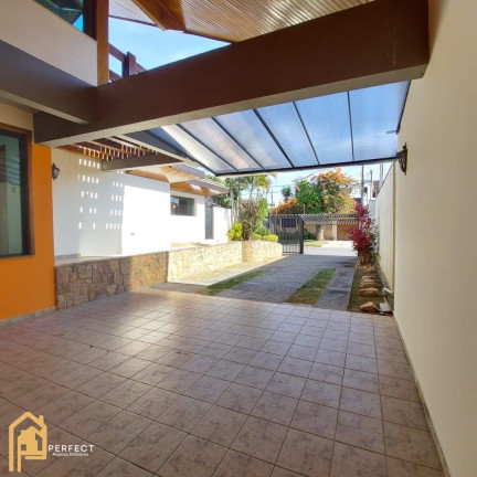 Imagem Casa com 3 Quartos à Venda, 400 m² em Jardim Das Nações - Taubaté Imagem Casa com 3 Quartos à Venda, 400 m² em Jardim Das Nações - Taubaté