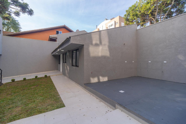 Imagem Casa com 1 Quarto para Alugar, 50 m² em Vila Izabel - Curitiba Imagem Casa com 1 Quarto para Alugar, 50 m² em Vila Izabel - Curitiba