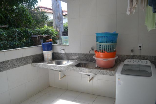 Imagem Casa com 4 Quartos à Venda, 400 m² em Portão - Lauro De Freitas Imagem Casa com 4 Quartos à Venda, 400 m² em Portão - Lauro De Freitas