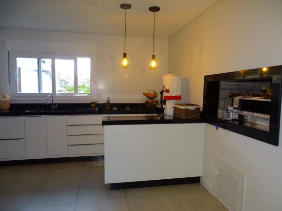 Imagem Casa com 3 Quartos à Venda, 126 m² em Bombas - Bombinhas Imagem Casa com 3 Quartos à Venda, 126 m² em Bombas - Bombinhas