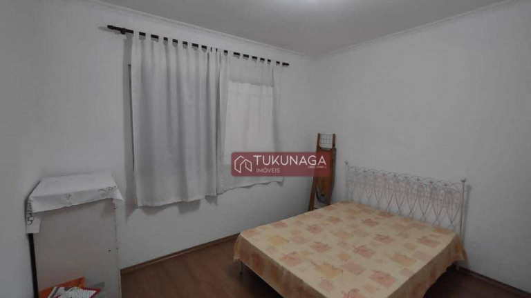 Imagem Casa com 6 Quartos à Venda, 230 m² em Vila Rosália - Guarulhos Imagem Casa com 6 Quartos à Venda, 230 m² em Vila Rosália - Guarulhos