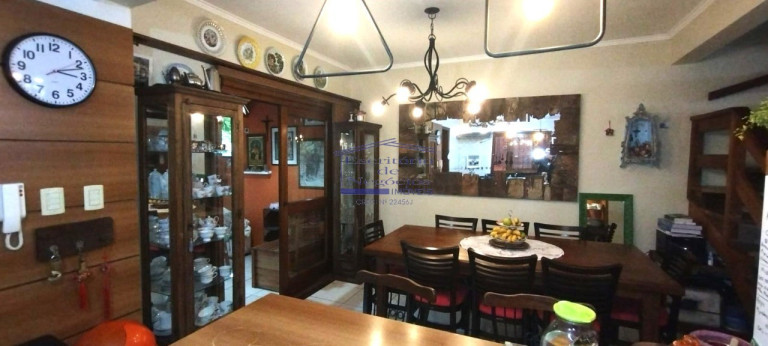 Imagem Casa com 3 Quartos à Venda, 177 m² em Ipanema - Porto Alegre Imagem Casa com 3 Quartos à Venda, 177 m² em Ipanema - Porto Alegre