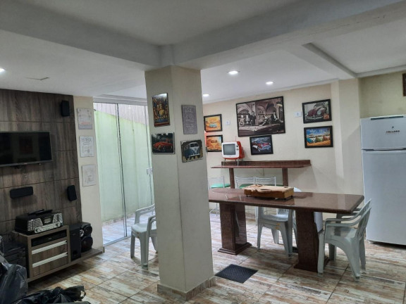 Imagem Casa com 3 Quartos à Venda, 186 m² em Xaxim - Curitiba