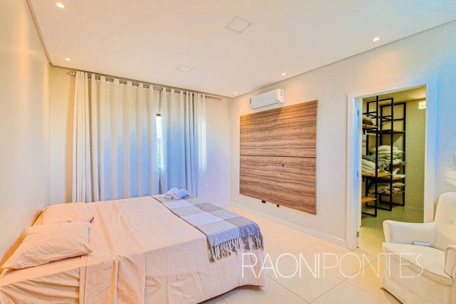 Imagem Casa com 3 Quartos à Venda, 297 m² em Barra Do Jacuípe - Camaçari Imagem Casa com 3 Quartos à Venda, 297 m² em Barra Do Jacuípe - Camaçari