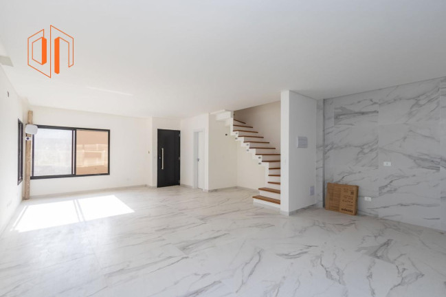 Imagem Sobrado com 3 Quartos à Venda, 145 m² em Uberaba - Curitiba Imagem Sobrado com 3 Quartos à Venda, 145 m² em Uberaba - Curitiba