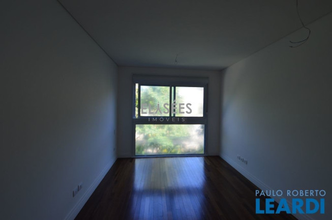 Imagem Sobrado com 4 Quartos à Venda, 321 m² em Vila Morumbi - São Paulo Imagem Sobrado com 4 Quartos à Venda, 321 m² em Vila Morumbi - São Paulo