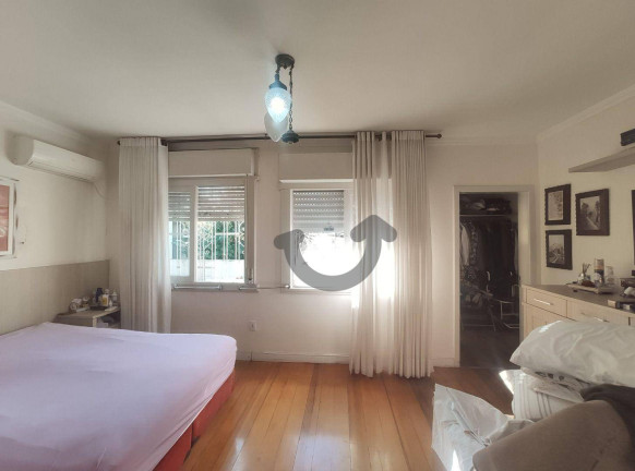 Imagem Casa com 4 Quartos à Venda, 292 m² em Centro - Santa Cruz Do Sul Imagem Casa com 4 Quartos à Venda, 292 m² em Centro - Santa Cruz Do Sul