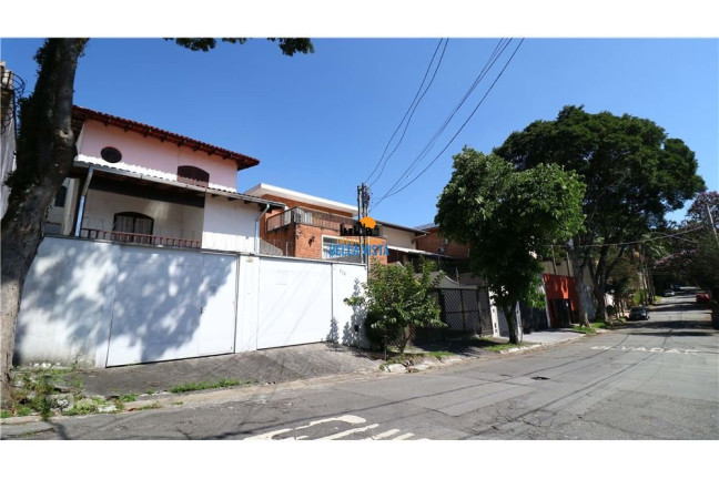 Imagem Casa com 4 Quartos à Venda, em Morumbi - São Paulo Imagem Casa com 4 Quartos à Venda, em Morumbi - São Paulo