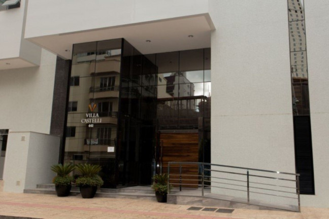 Imagem Imóvel com 4 Quartos à Venda, 150 m² em Centro - Balneário Camboriú Imagem Imóvel com 4 Quartos à Venda, 150 m² em Centro - Balneário Camboriú