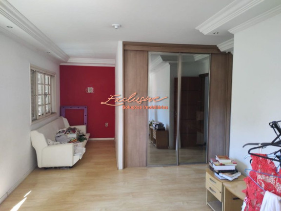 Imagem Sobrado com 3 Quartos à Venda, 380 m² Imagem Sobrado com 3 Quartos à Venda, 380 m²