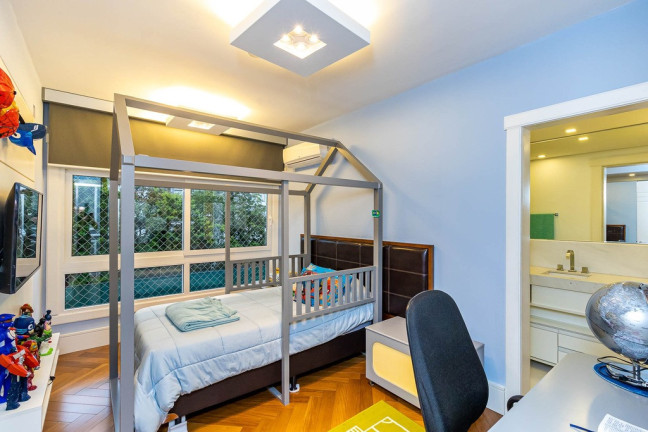 Imagem Apartamento com 3 Quartos à Venda, 223 m² em Bela Vista - Porto Alegre Imagem Apartamento com 3 Quartos à Venda, 223 m² em Bela Vista - Porto Alegre
