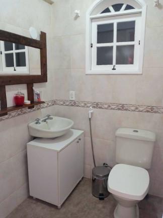 Imagem Casa com 2 Quartos à Venda, 110 m² em Albuquerque - Teresópolis