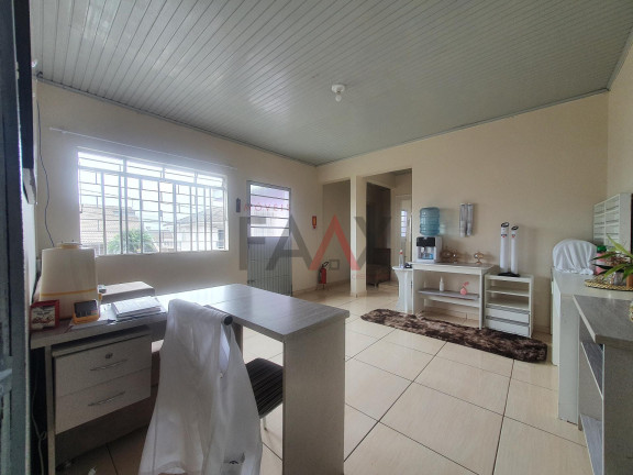Imagem Casa com 4 Quartos à Venda, 690 m² em Centro - Guarapuava Imagem Casa com 4 Quartos à Venda, 690 m² em Centro - Guarapuava